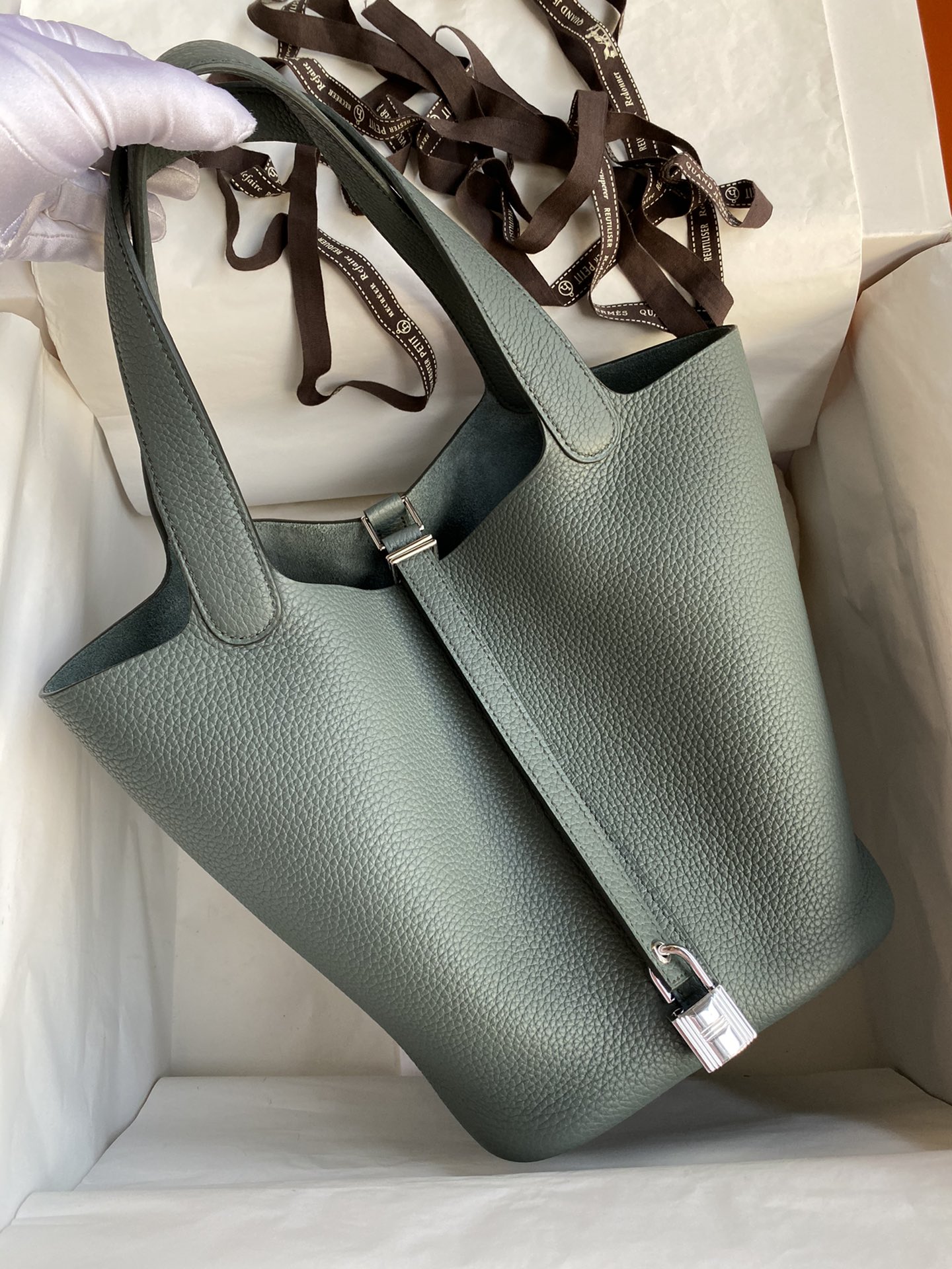 Hermes Picotin Lock 22 Bag In Pelouse Clemence Leather